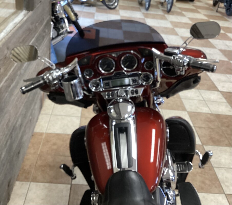 2009 Harley-Davidson Electra Glide Ultra Classic Red Hot Sunglo - Photo 4