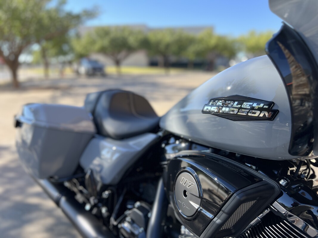 2025 Harley-Davidson Road Glide Billiard Gray - Black Finish - Photo 9