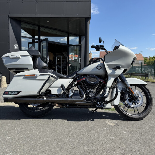 2021 Harley-Davidson® CVO™ Road Glide™ Gris
