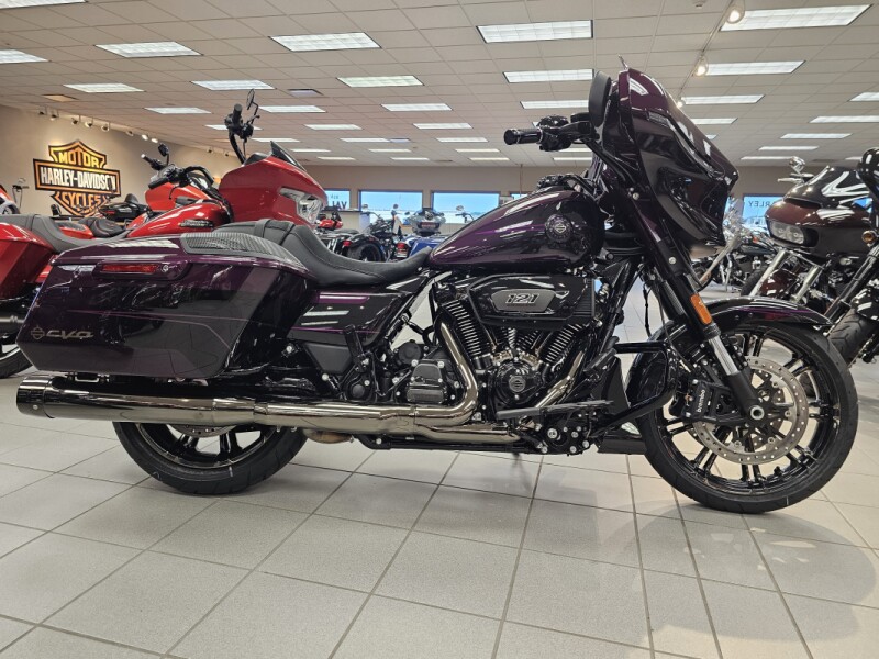 FLHXSE 2025 CVO™ Street Glide™