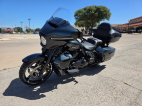 2025 Harley-Davidson® Street Glide® Ultra thumb 0