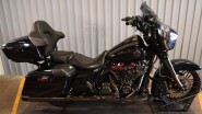 2022 Harley-Davidson® CVO™ Street Glide® FLHXSE