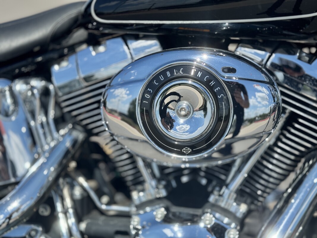 2013 Harley-Davidson Heritage Softail Classic FLSTC BLACK 028183 - Photo 9