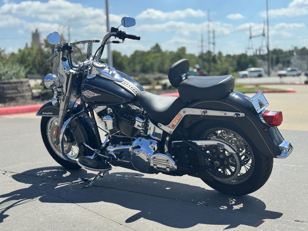 2013 Harley-Davidson Heritage Softail Classic FLSTC BLACK 028183 - Photo 4