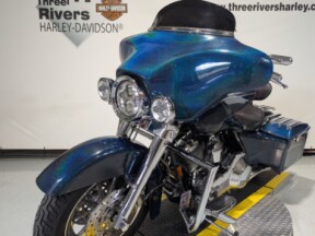 2006 Harley-Davidson® Street Glide® CUSTOM BLUE METALLIC thumb 0