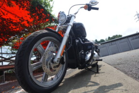 2024 Harley-Davidson<sup>®</sup> Softail<sup>®</sup> Standard Vivid Black thumb 2