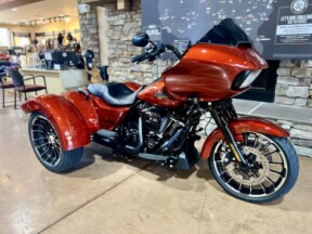 2025 FLTRT - Road Glide 3 thumb 3
