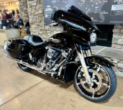 2025 FLHX - Street Glide thumb 3