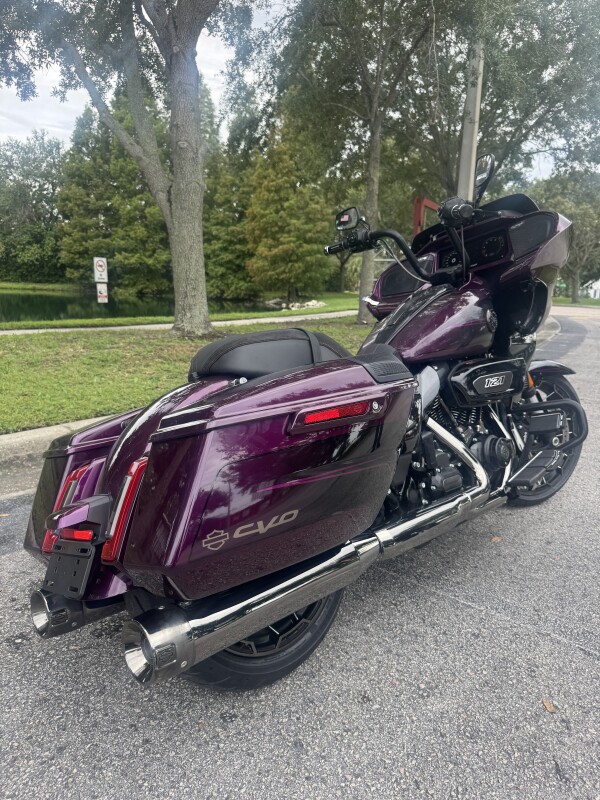 2025 Harley-Davidson CVO Road Glide - Photo 2