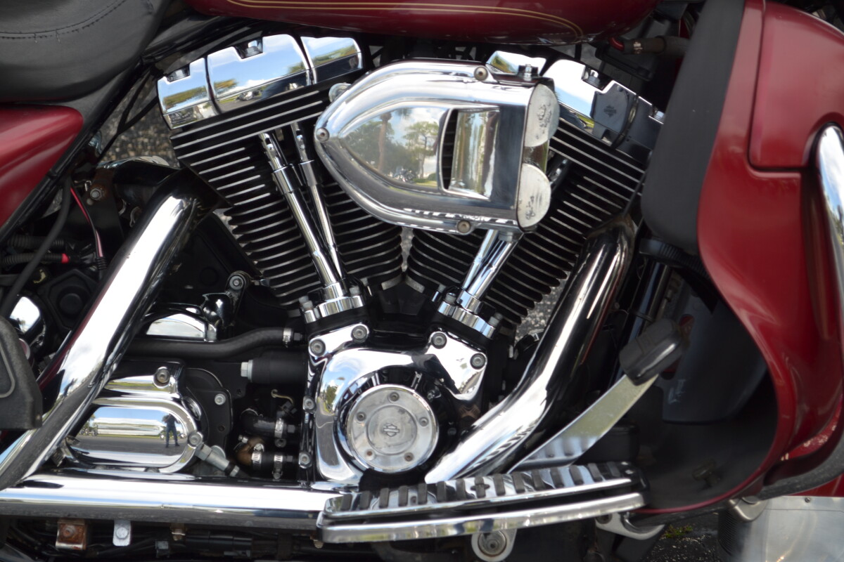 2005 Harley-Davidson Electra Glide Ultra Classic - FLHTCUI - Photo 4