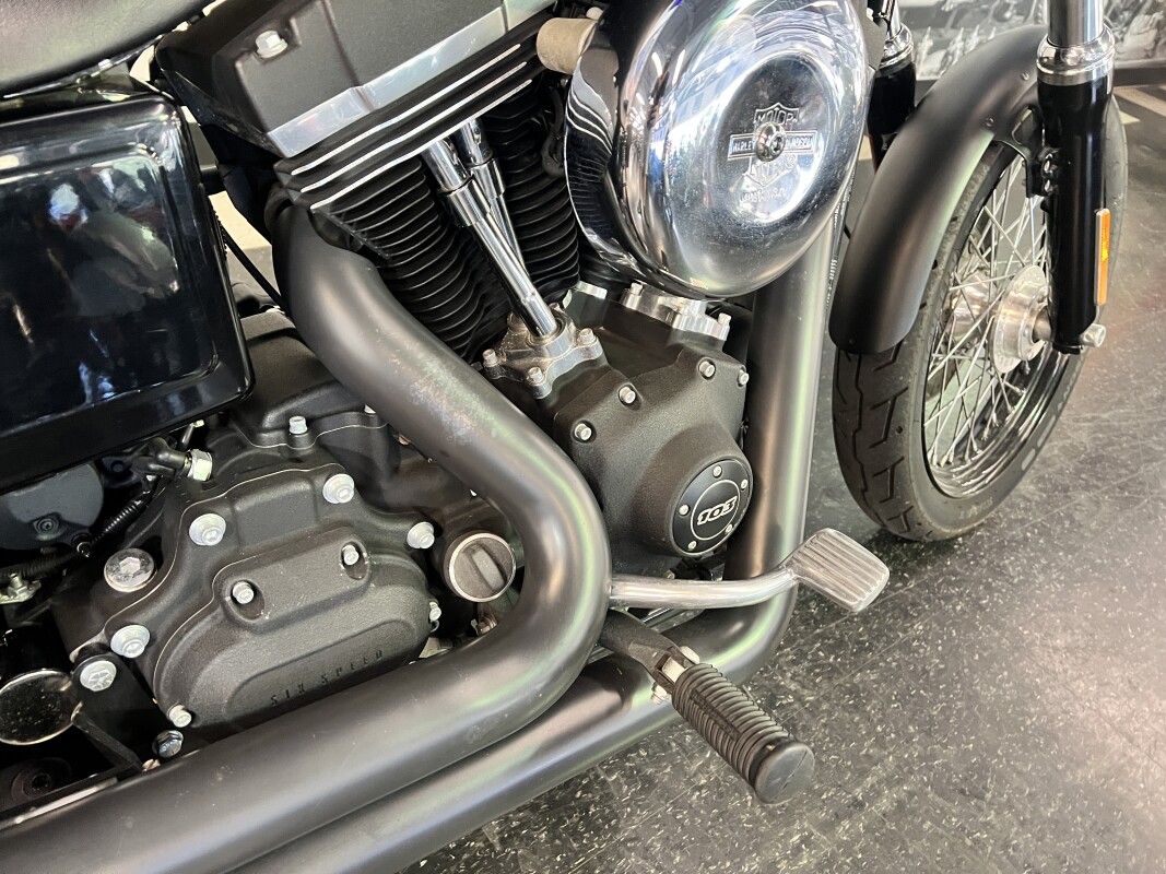 2014 Harley-Davidson Street Bob Black Denim FXDB - Photo 10