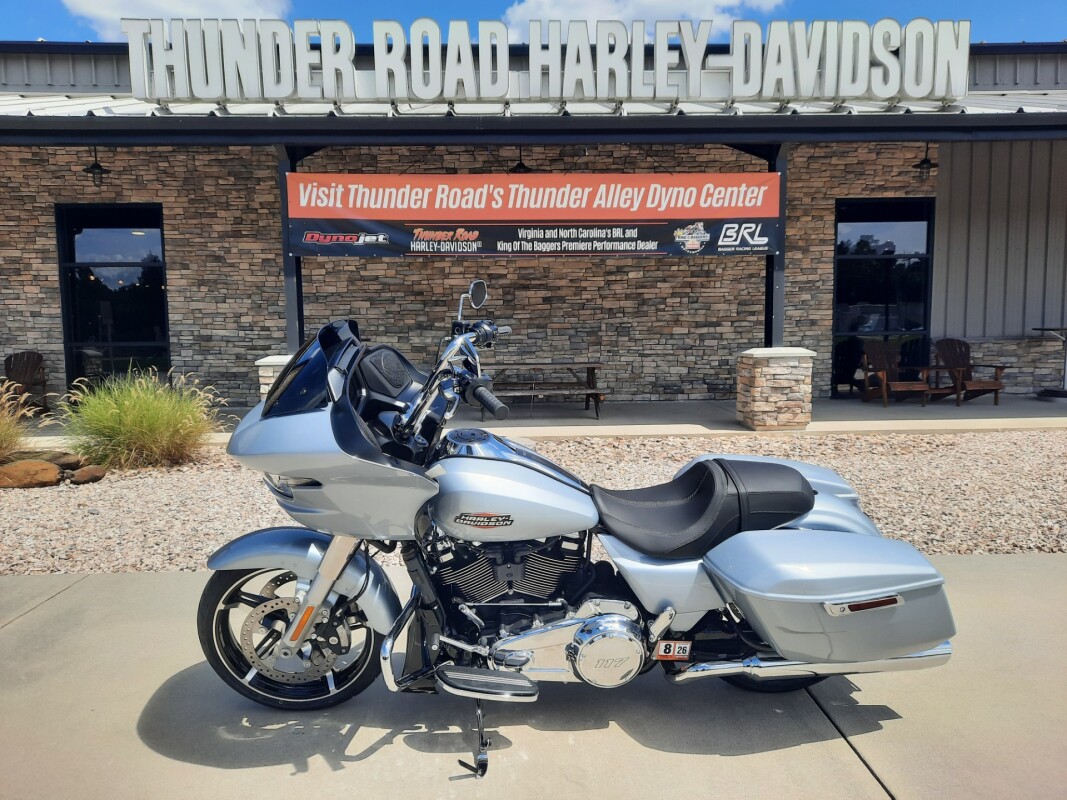 2025 Harley-Davidson Road Glide Atlas Silver Metallic