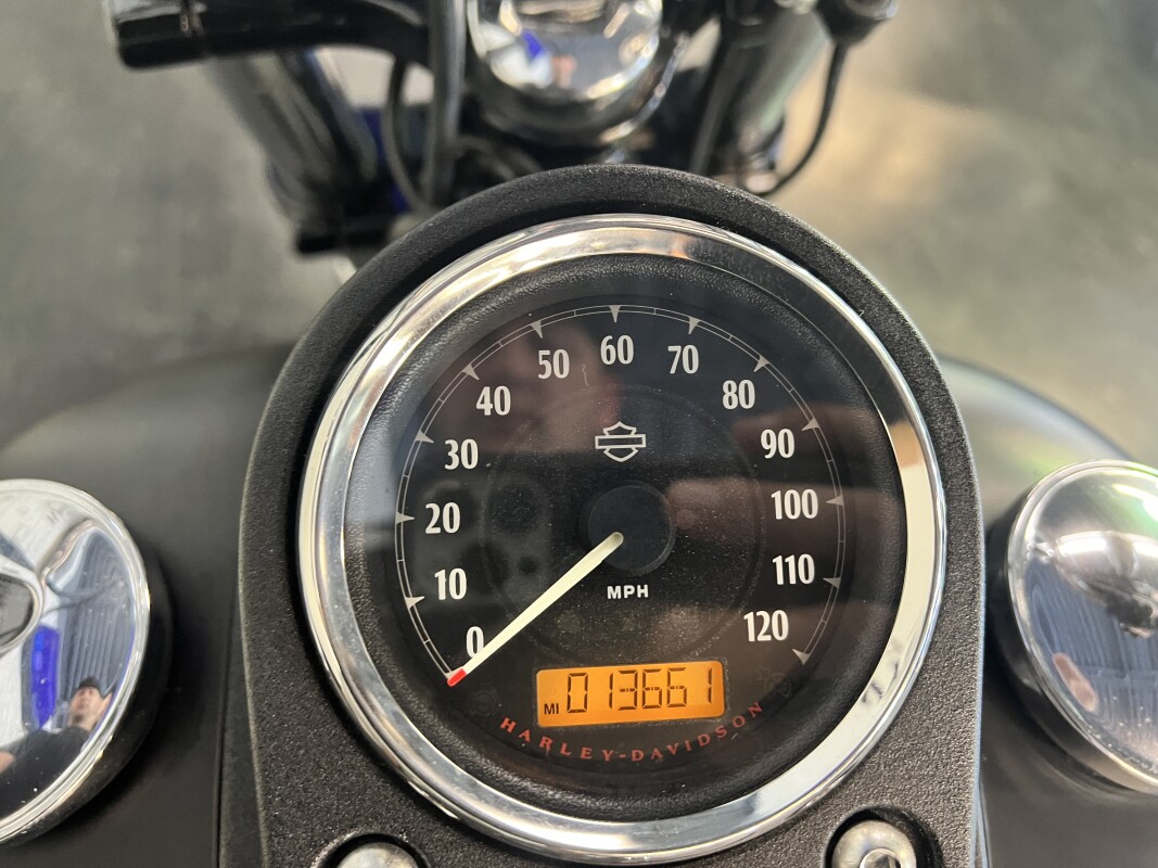 2014 Harley-Davidson Street Bob Black Denim FXDB - Photo 6