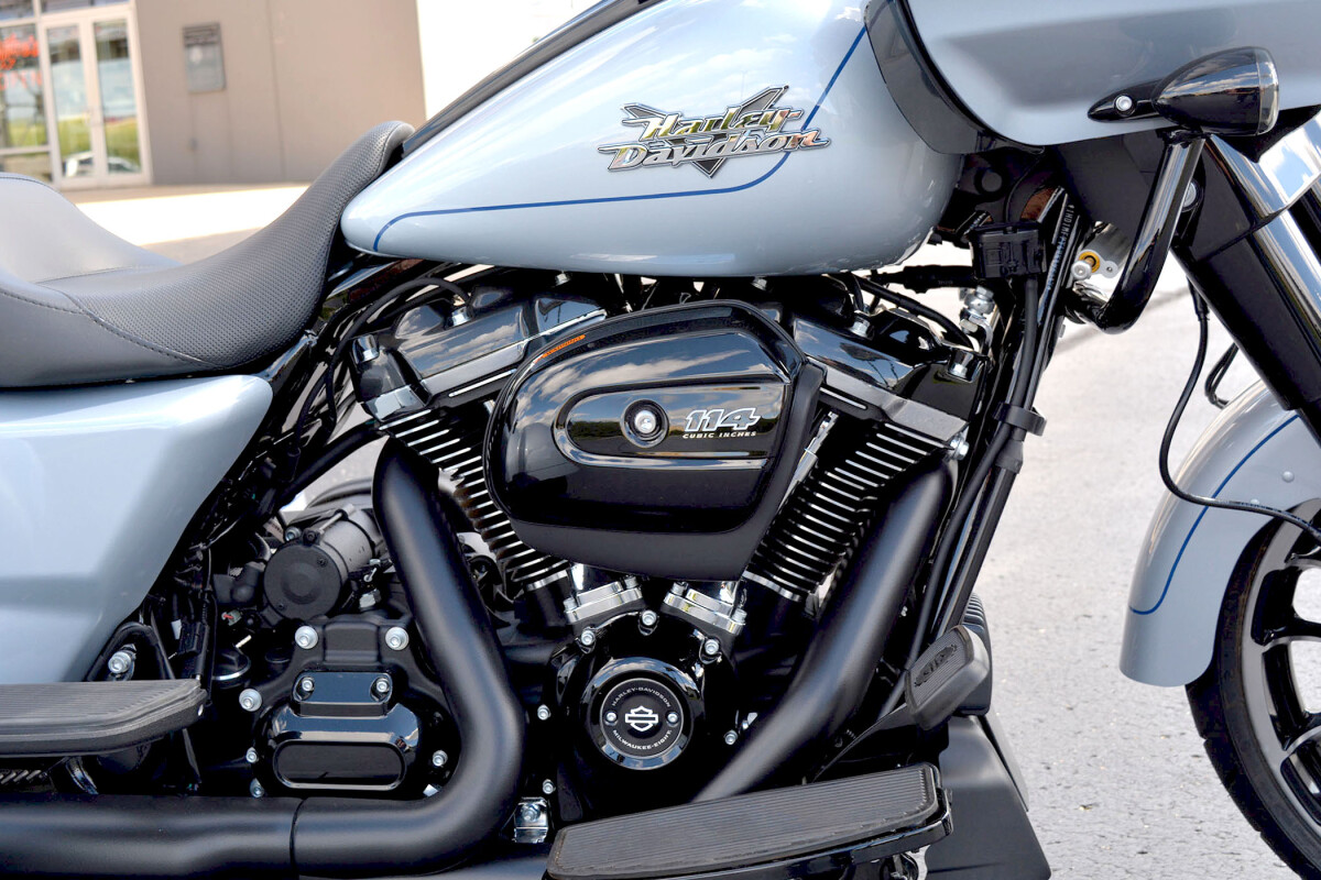 FLTRT 2024 Road Glide 3 - Photo 9
