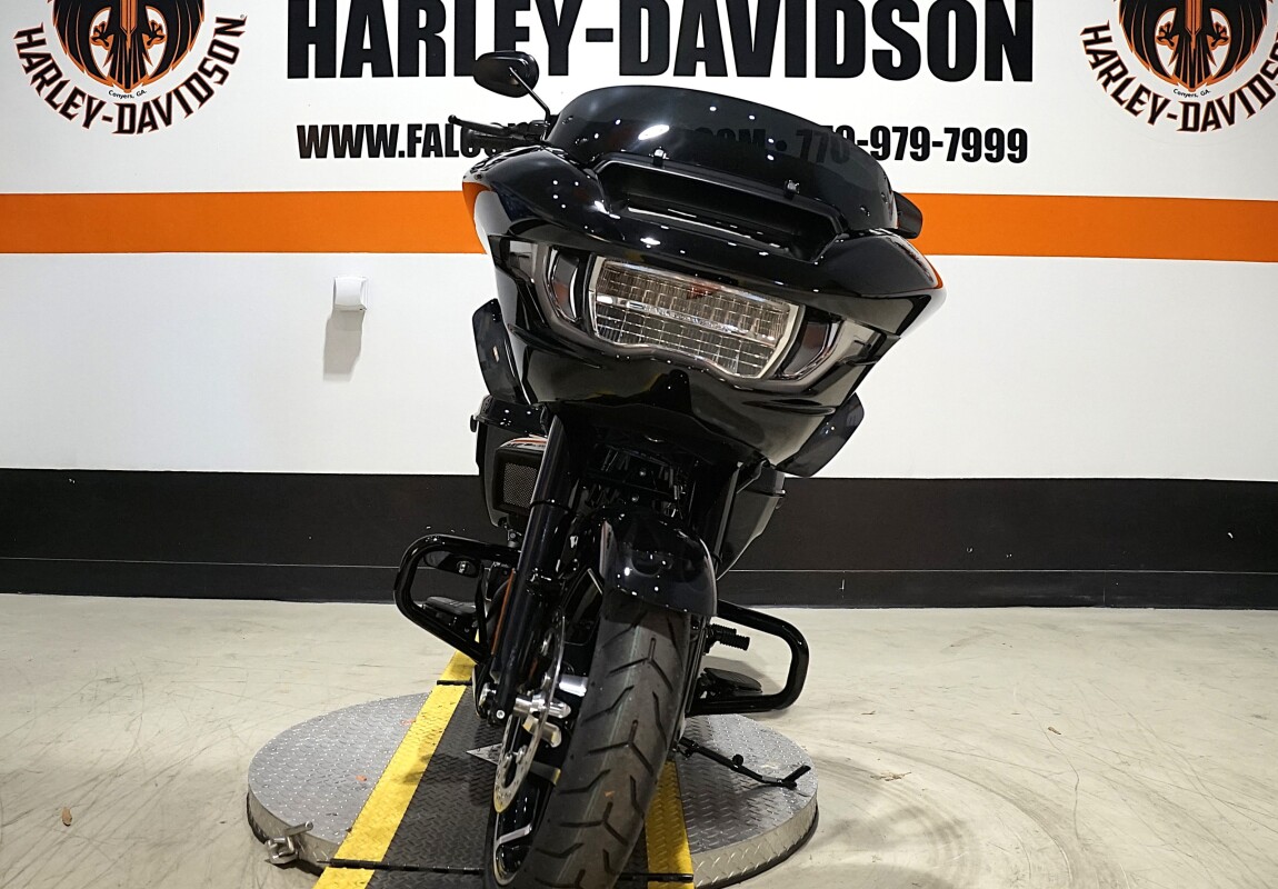 Road Glide - Photo 8