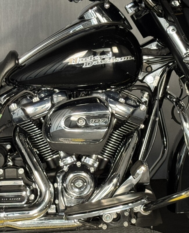 2019 Harley-Davidson Street Glide FLHX BLACK - Photo 6