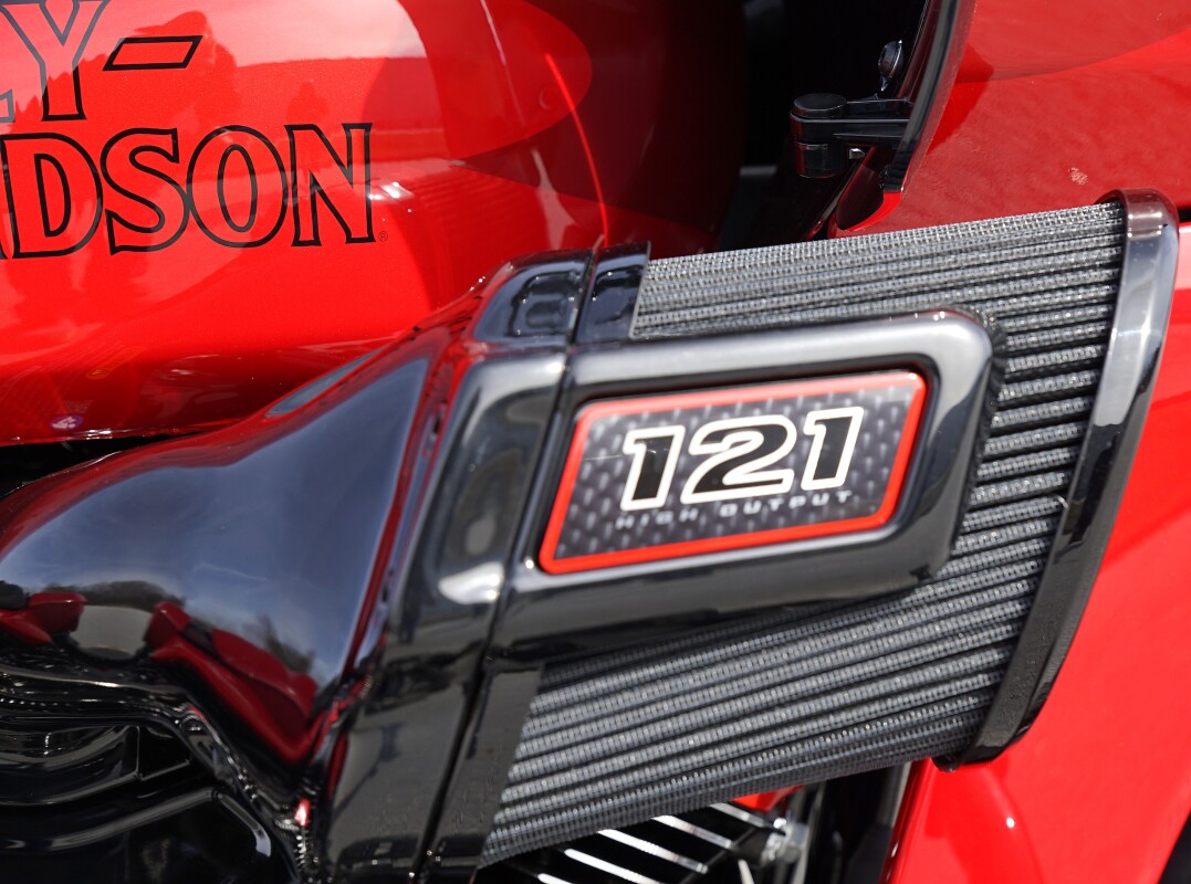 CVO Road Glide ST - Photo 10