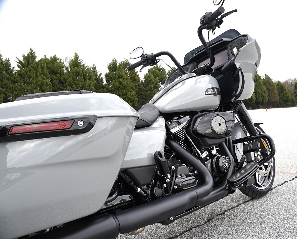 Road Glide - Photo 8