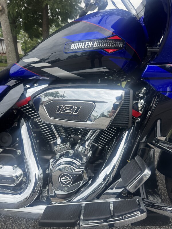 2025 Harley-Davidson CVO Road Glide - Photo 9