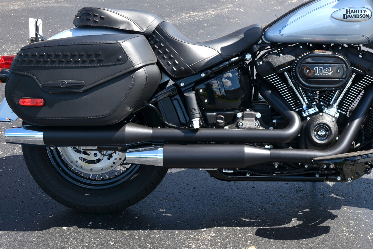 2024 Harley-Davidson Heritage Classic Atlas Silver Metallic - Black Finish - Photo 9