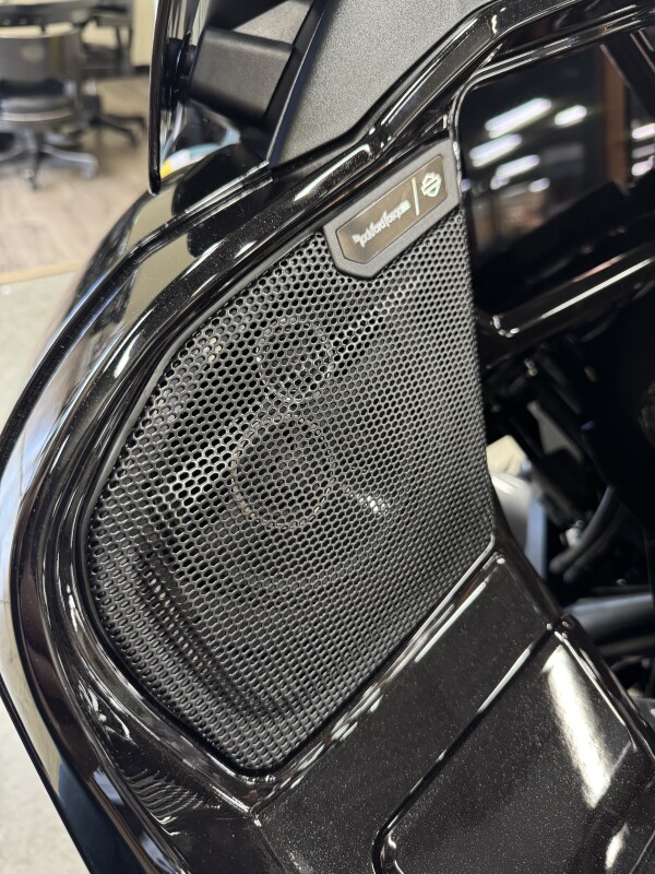 2025 Harley-Davidson CVO Road Glide FLTRXSE - Photo 6