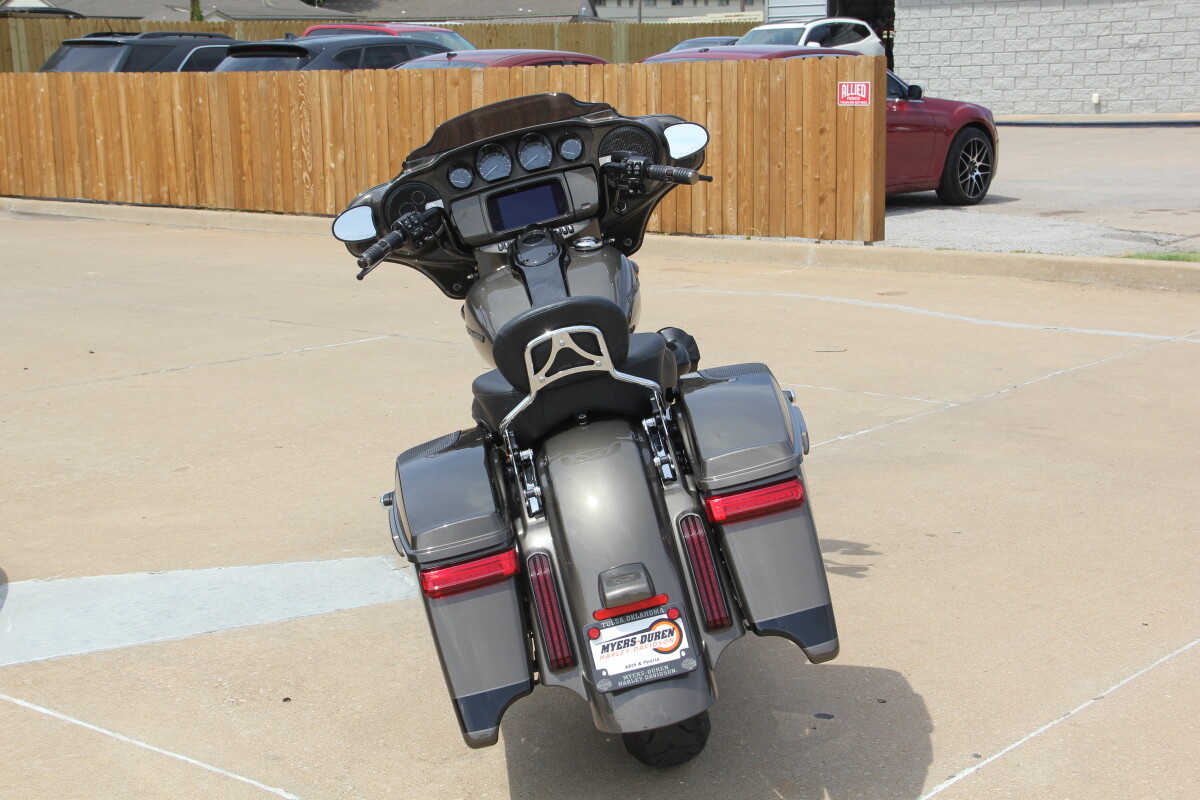 2021 Harley-Davidson CVO Street Glide Bronze Armor - Photo 9