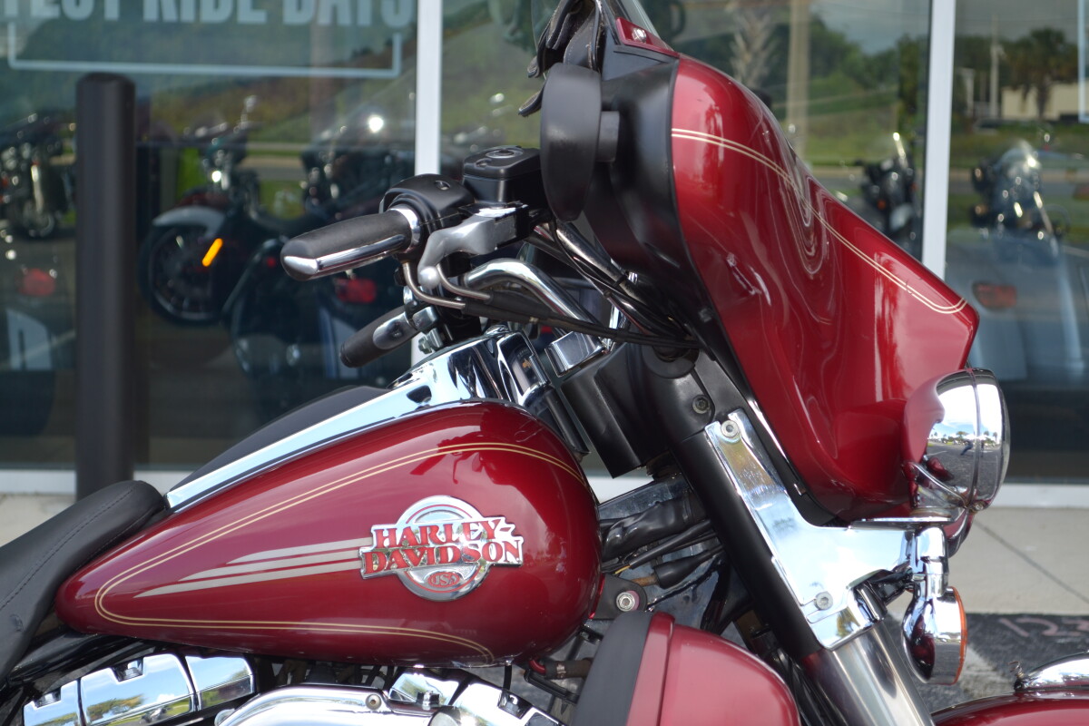 2005 Harley-Davidson Electra Glide Ultra Classic - FLHTCUI - Photo 2
