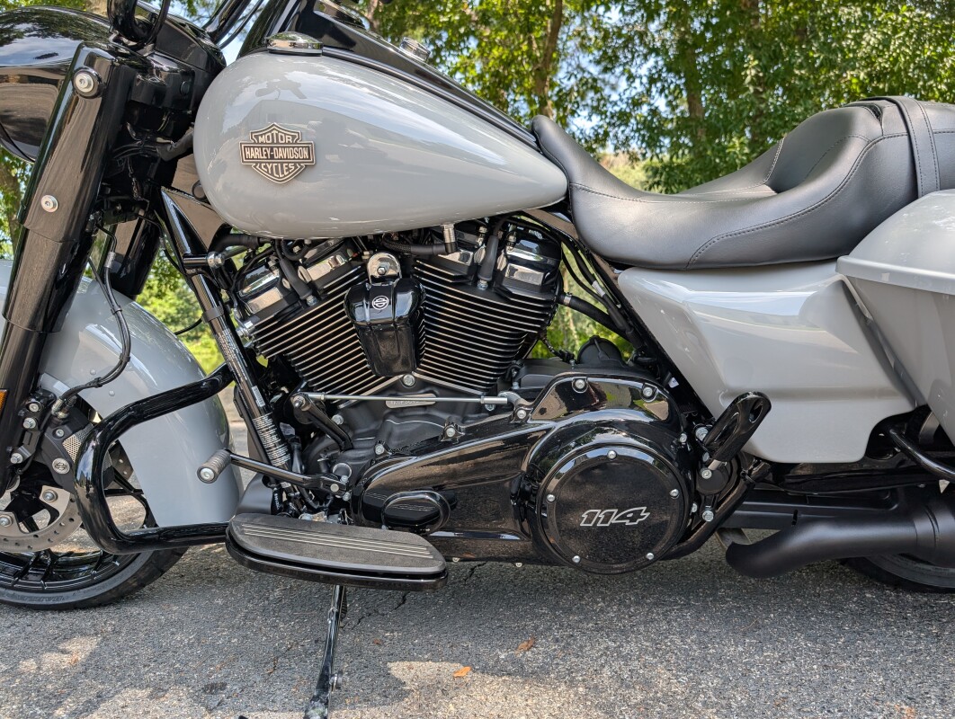 FLHRXS 2025 Road King Special - Photo 7