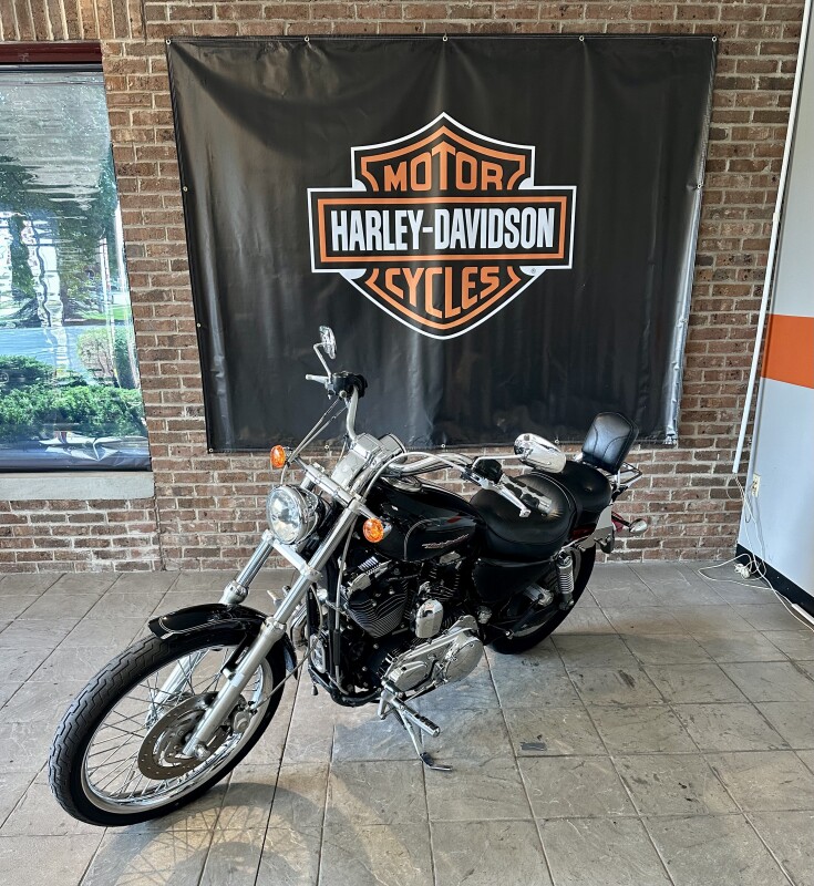 2005 Sportster 1200 Custom (XL1200C) - Photo 4