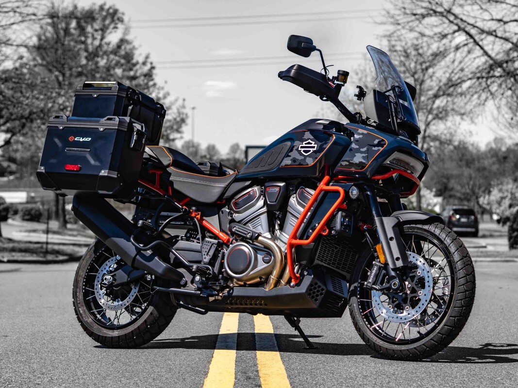 RA1250SE 2025 CVO Pan America