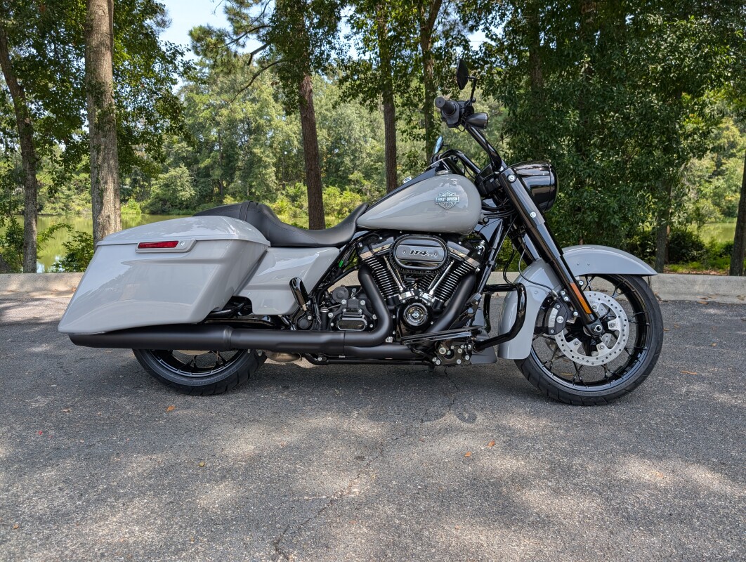 FLHRXS 2025 Road King Special - Photo 9