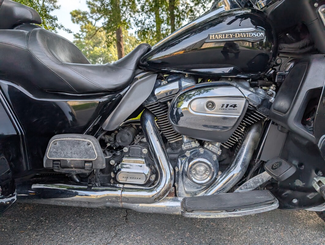 FLHTCUTG 2019 Tri Glide Ultra - Photo 7