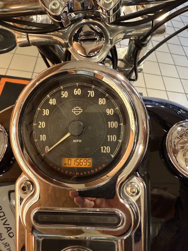 2014 H-D FXDC Dyna Super Glide Custom 103ci - Photo 8