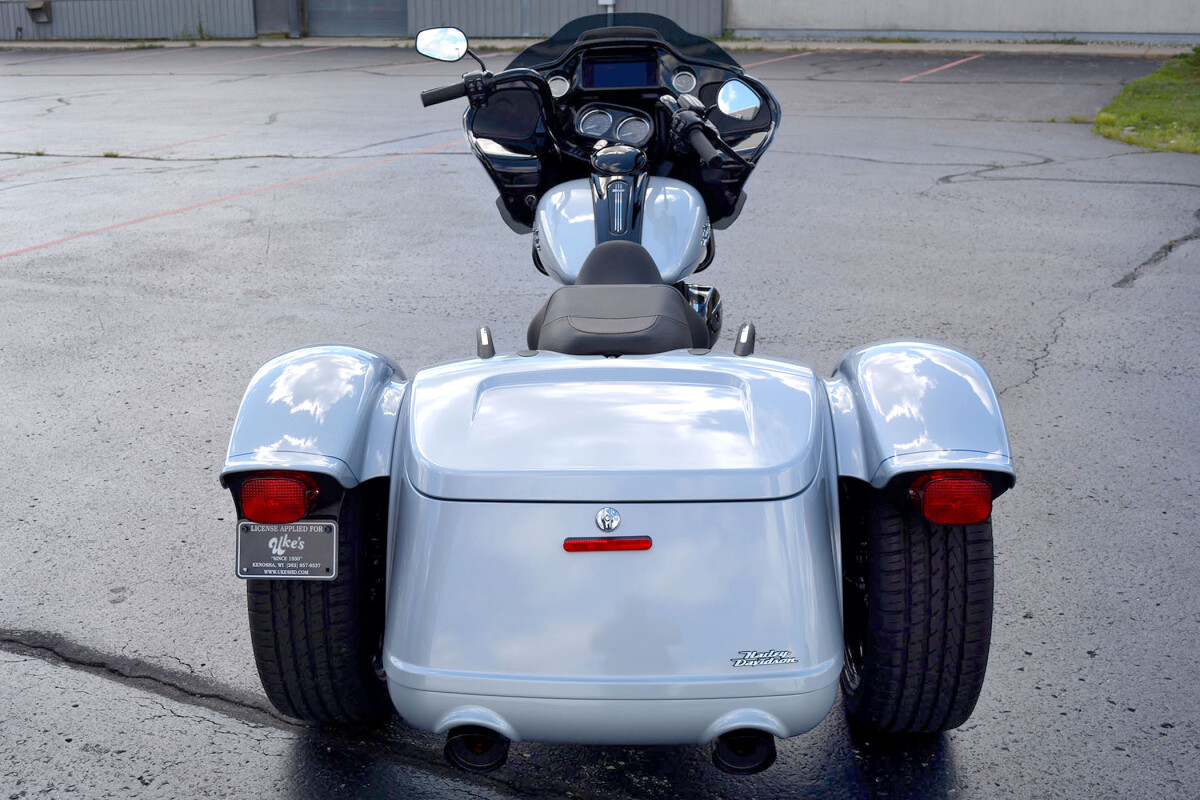 FLTRT 2024 Road Glide 3 - Photo 4