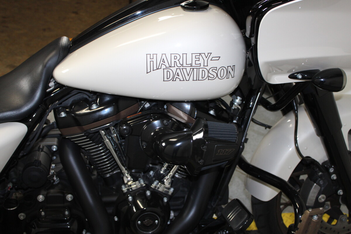 Harley-Davidson Road Glide ST 2023 FLTRXST 613786B WHITE SAND PRL - Photo 9