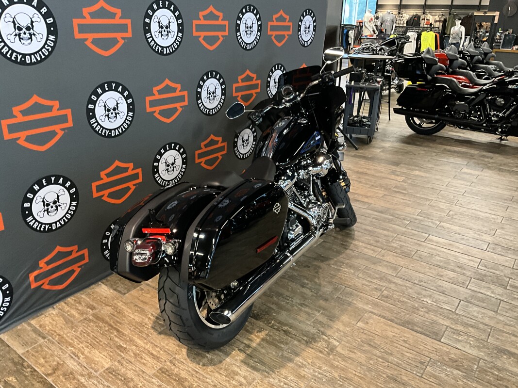 FXLRST 2025 Low Rider ST - Photo 3