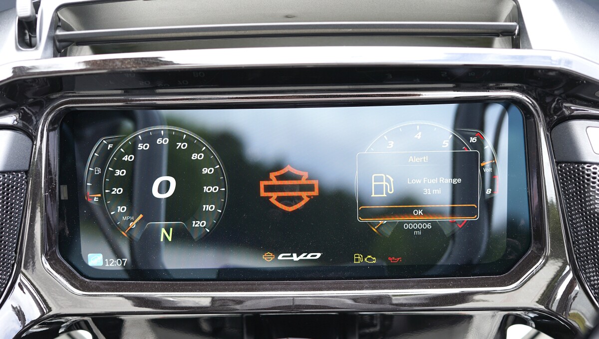 CVO Road Glide - Photo 7