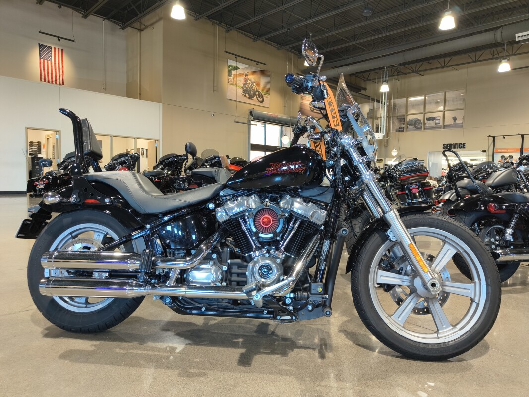 2023 Harley-Davidson Softail Standard Vivid Black
