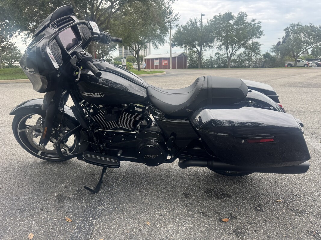 2025 Harley-Davidson Street Glide - Photo 5