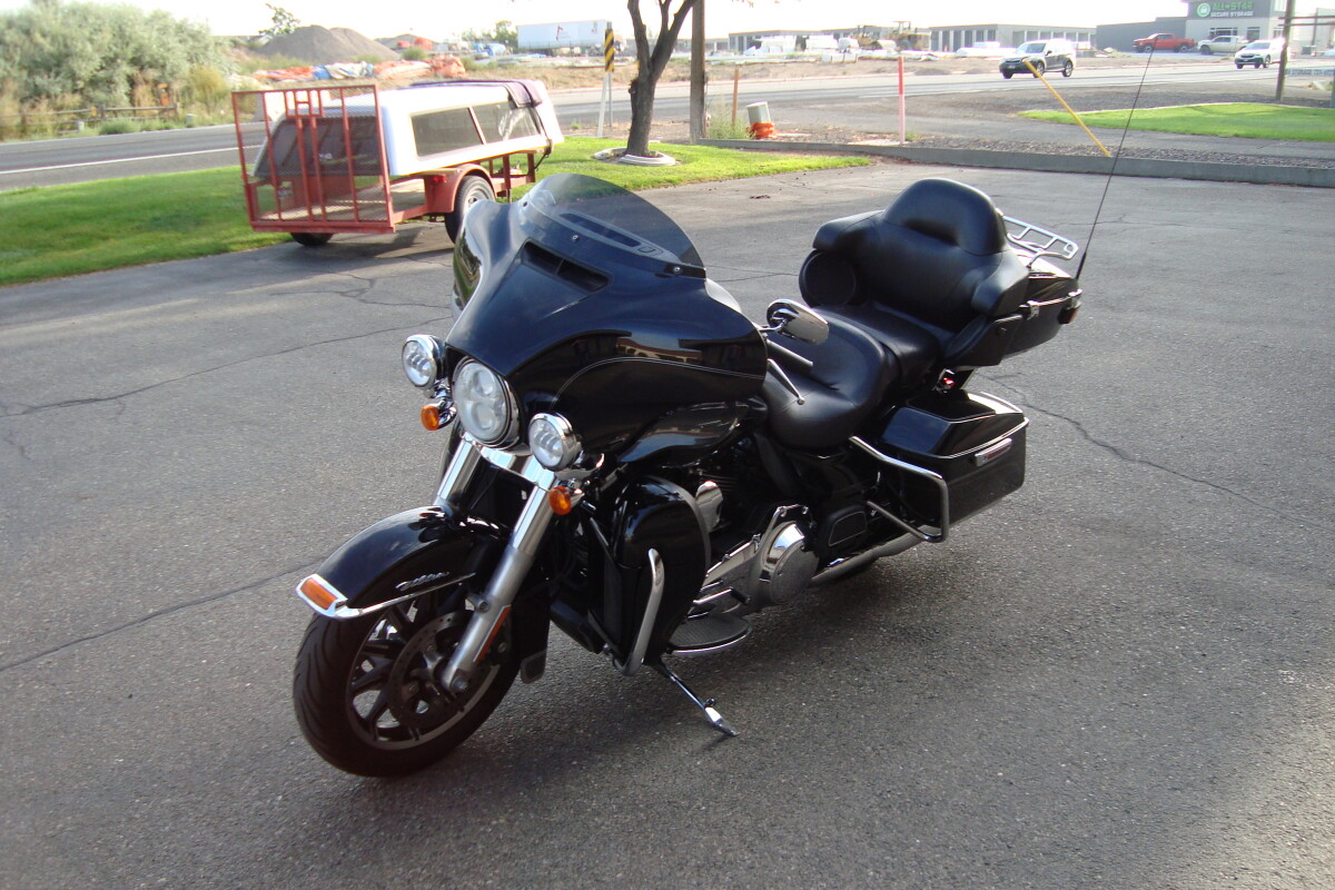 2014 Harley-Davidson Electra Glide Ultra Classic Vivid Black - Photo 6