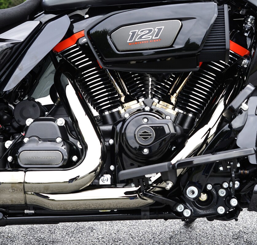 CVO Road Glide - Photo 2