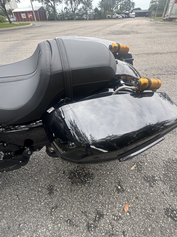 2025 Harley-Davidson Road Glide - Photo 6