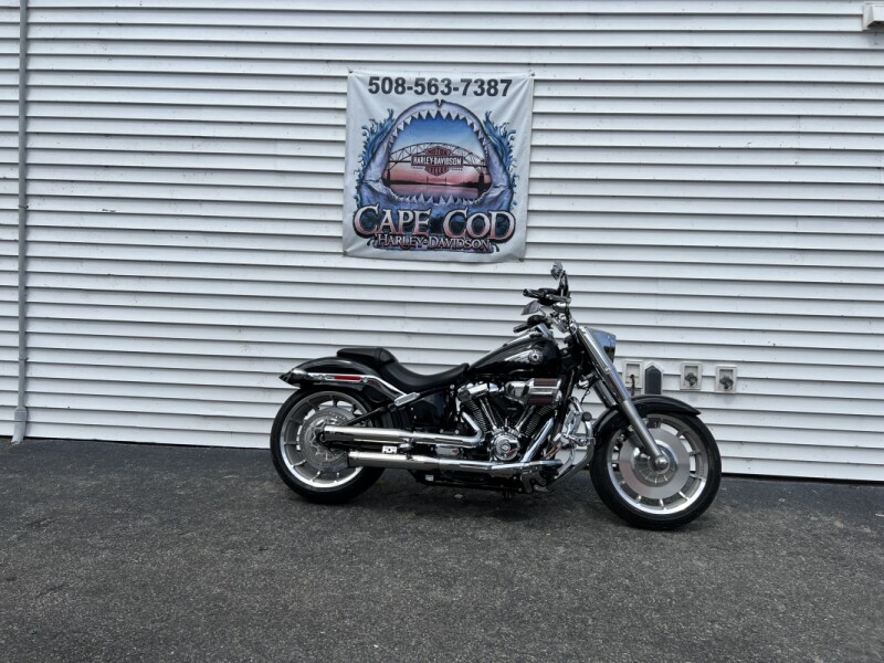 2025 Harley-Davidson® Fat Boy® Vivid Black