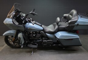 Harley-Davidson® Road Glide™ Limited 2024 FLTRK SHARKSKIN BLUE thumb 0