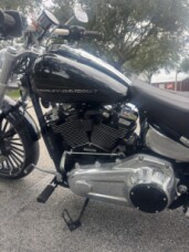2025 Harley-Davidson® Breakout™ thumb 0