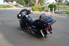 2014 Harley-Davidson® Electra Glide® Ultra Classic® Vivid Black thumb 1