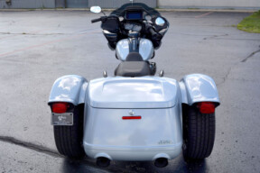 FLTRT 2024 Road Glide<sup>®</sup> 3 thumb 1