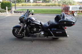 2014 Harley-Davidson® Electra Glide® Ultra Classic® Vivid Black thumb 0