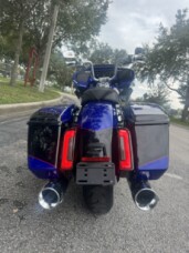 2025 Harley-Davidson® CVO™ Road Glide™ thumb 2