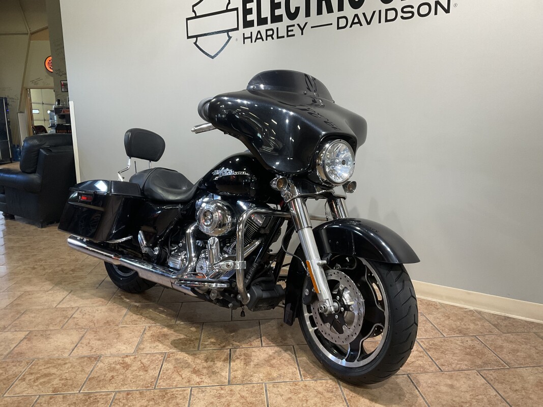 2013 Harley-Davidson Street Glide Midnight Pearl FLHX - Photo 3